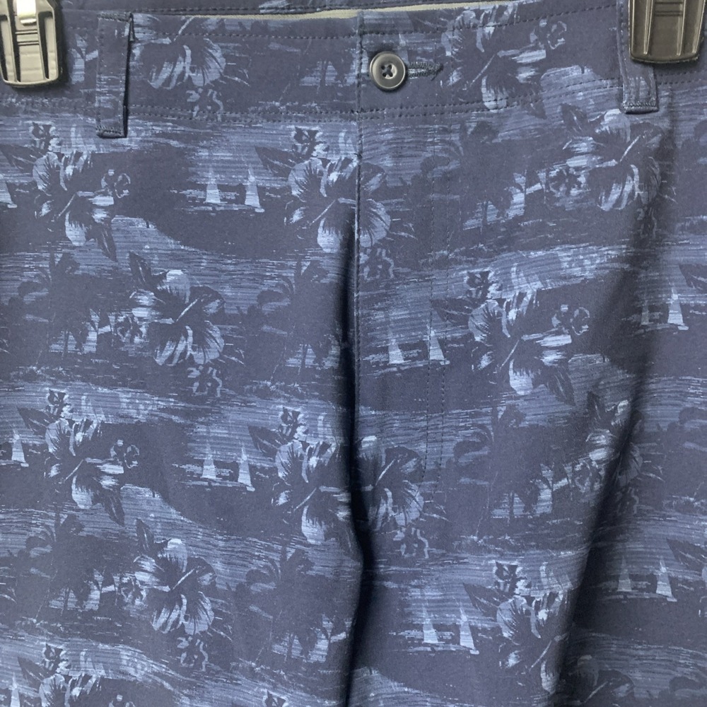 Ben Hogan Performance Golf Shorts Casual Men's Size 36 Flat Front Blue Floral - Picture 6 of 9